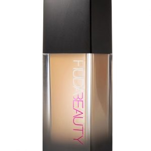 Huda Beauty Foundation